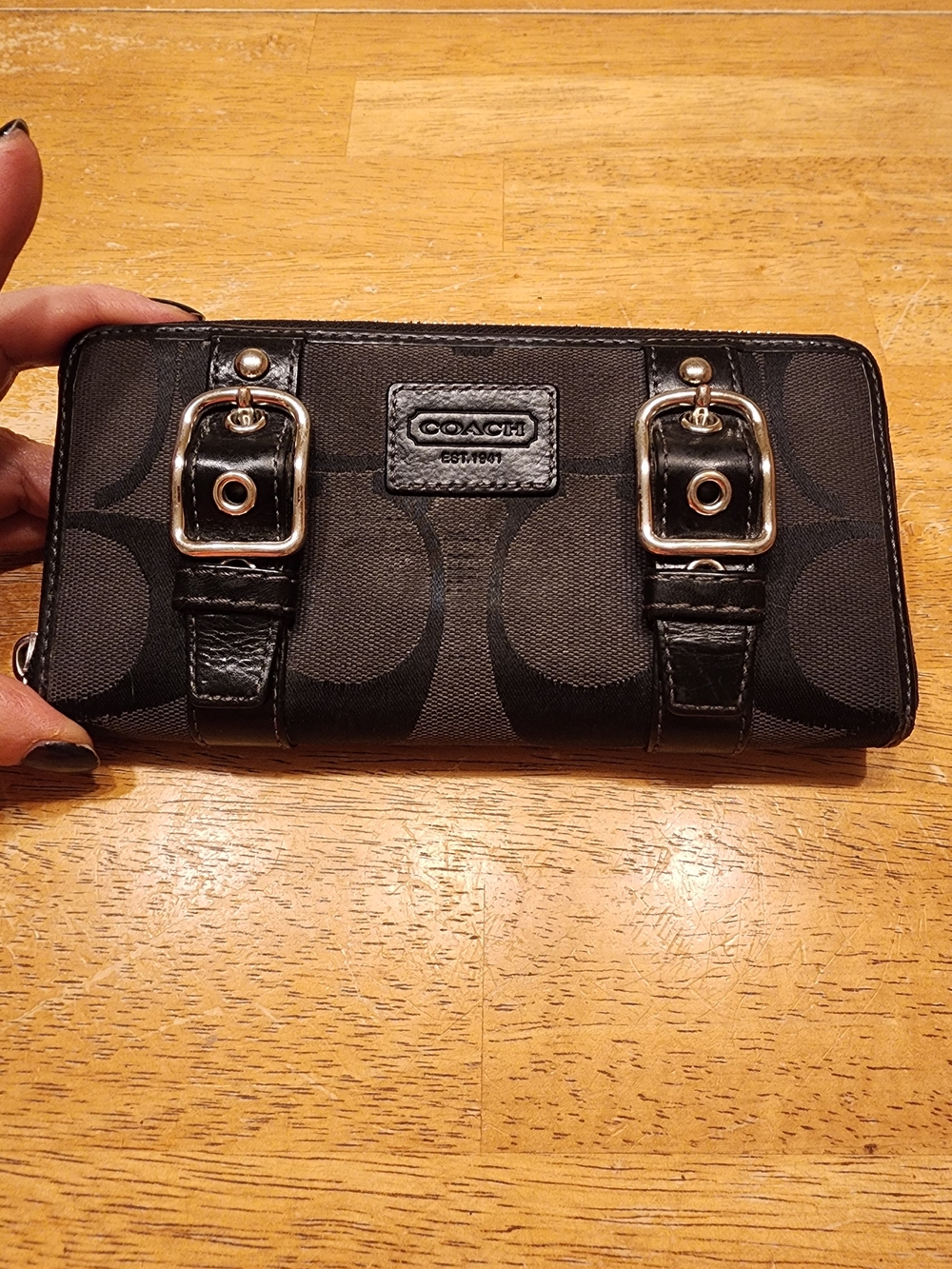 Coach Black Signature Buckle Zip Wallet